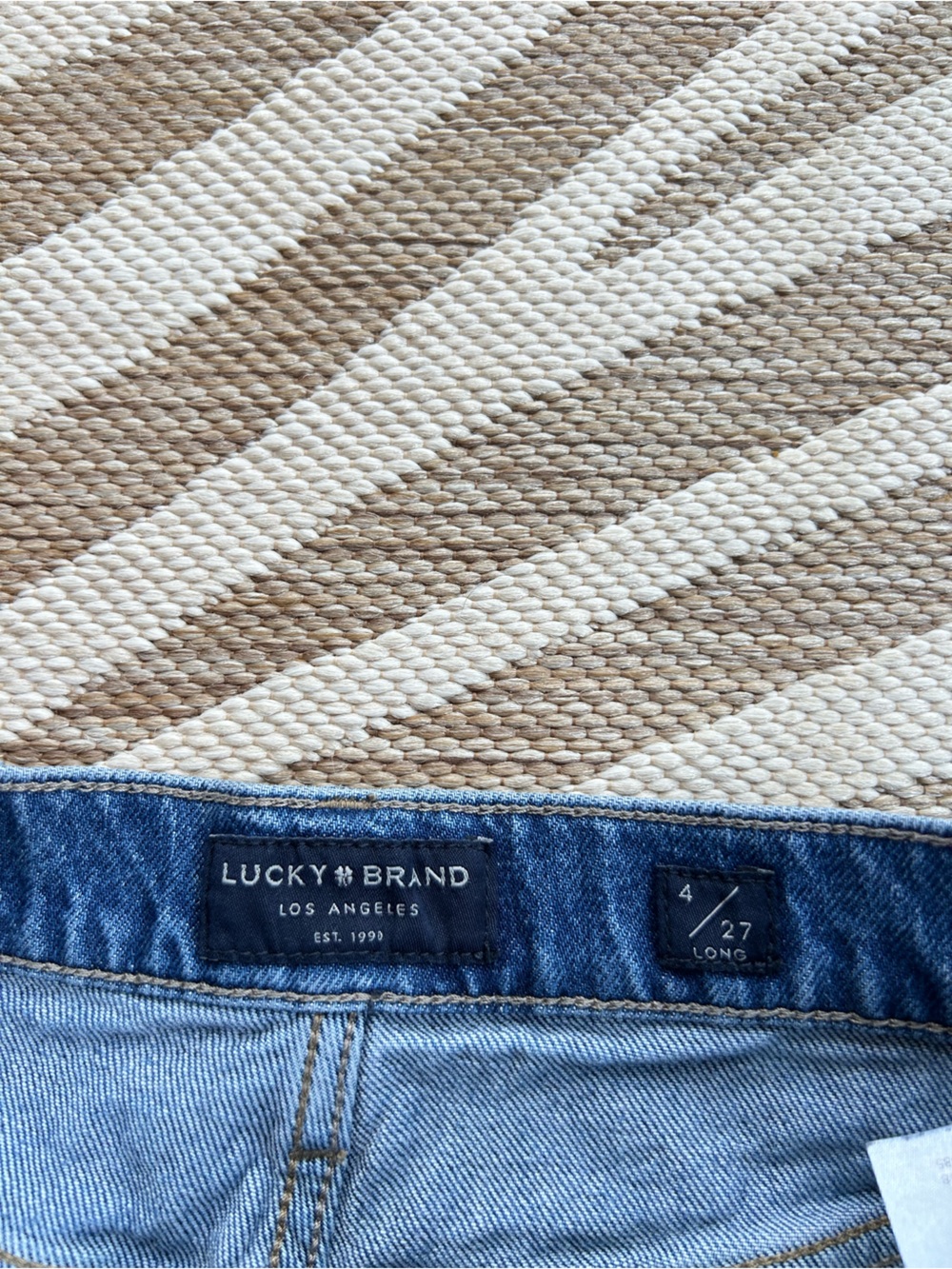Lucky Brand Light Blue Straight Leg Jeans - Picture 5 of 9